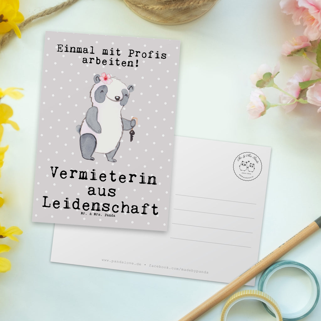 Postkarte Vermieterin aus Leidenschaft Postkarte, Karte, Geschenkkarte, Grußkarte, Einladung, Ansichtskarte, Geburtstagskarte, Einladungskarte, Dankeskarte, Ansichtskarten, Einladung Geburtstag, Einladungskarten Geburtstag, Beruf, Ausbildung, Jubiläum, Abschied, Rente, Kollege, Kollegin, Geschenk, Schenken, Arbeitskollege, Mitarbeiter, Firma, Danke, Dankeschön