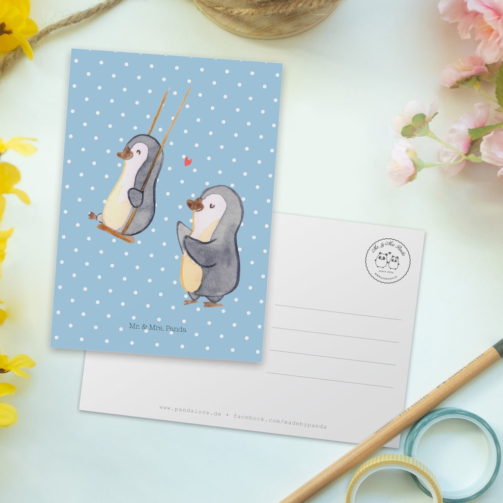 Postkarte Pinguin Oma schaukeln Postkarte, Karte, Geschenkkarte, Grußkarte, Einladung, Ansichtskarte, Geburtstagskarte, Einladungskarte, Dankeskarte, Ansichtskarten, Einladung Geburtstag, Einladungskarten Geburtstag, Familie, Vatertag, Muttertag, Bruder, Schwester, Mama, Papa, Oma, Opa, beste Oma, Lieblingsoma, Geschenk für Oma, Omi, Großmutter