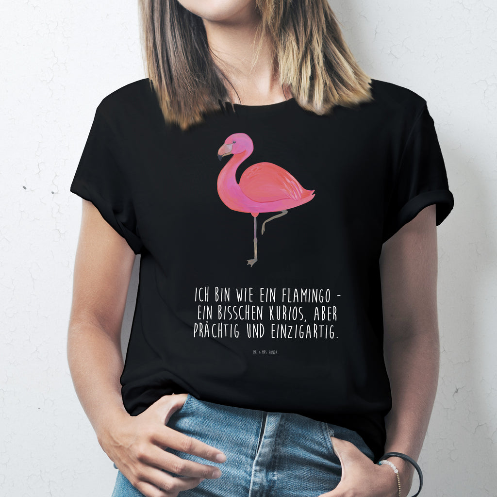 T-Shirt Standard Flamingo classic T-Shirt, Shirt, Tshirt, Lustiges T-Shirt, T-Shirt mit Spruch, Party, Junggesellenabschied, Jubiläum, Geburstag, Herrn, Damen, Männer, Frauen, Schlafshirt, Nachthemd, Sprüche, Flamingo, Einzigartig, Selbstliebe, Stolz, ich, für mich, Spruch, Freundin, Freundinnen, Außenseiter, Sohn, Tochter, Geschwister