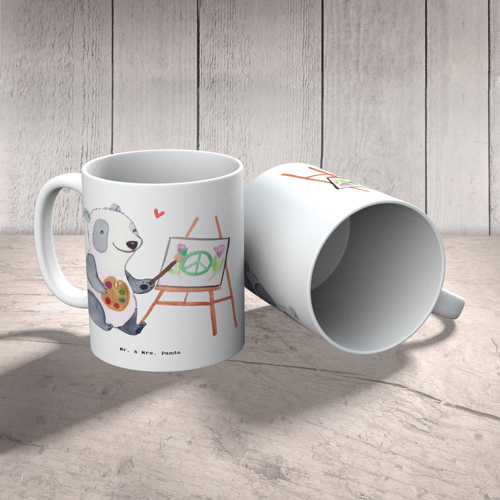 Tasse Künstler mit Herz Tasse, Kaffeetasse, Teetasse, Becher, Kaffeebecher, Teebecher, Keramiktasse, Porzellantasse, Büro Tasse, Geschenk Tasse, Tasse Sprüche, Tasse Motive, Kaffeetassen, Tasse bedrucken, Designer Tasse, Cappuccino Tassen, Schöne Teetassen, Beruf, Ausbildung, Jubiläum, Abschied, Rente, Kollege, Kollegin, Geschenk, Schenken, Arbeitskollege, Mitarbeiter, Firma, Danke, Dankeschön, Künstler, Maler, Kunstmaler, Galerie Eröffnung, Kunstschule