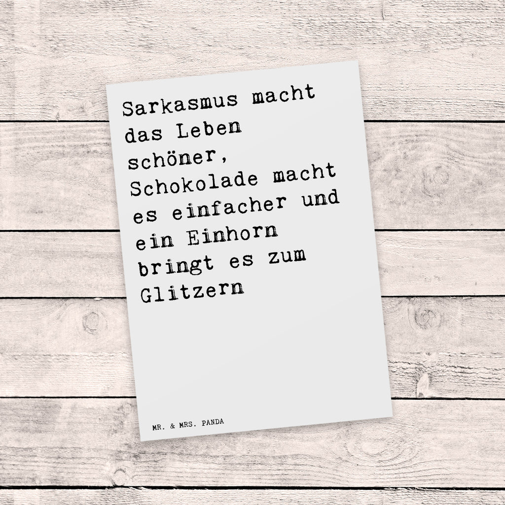 Postkarte Sprüche und Zitate Sarkasmus macht das Leben schöner, Schokolade macht es einfacher und ein Einhorn bringt es zum Glitzern. Postkarte, Karte, Geschenkkarte, Grußkarte, Einladung, Ansichtskarte, Geburtstagskarte, Einladungskarte, Dankeskarte, Ansichtskarten, Einladung Geburtstag, Einladungskarten Geburtstag, Spruch, Sprüche, lustige Sprüche, Weisheiten, Zitate, Spruch Geschenke, Spruch Sprüche Weisheiten Zitate Lustig Weisheit Worte