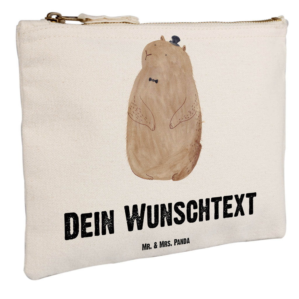 Personalisierte Schminktasche Murmeltier Personalisierte Schminktasche, Personalisierte Kosmetiktasche, Personalisierter Kosmetikbeutel, Personalisiertes Stiftemäppchen, Personalisiertes Etui, Personalisierte Federmappe, Personalisierte Makeup Bag, Personalisiertes Schminketui, Personalisiertes Kosmetiketui, Personalisiertes Schlamperetui, Schminktasche mit Namen, Kosmetiktasche mit Namen, Kosmetikbeutel mit Namen, Stiftemäppchen mit Namen, Etui mit Namen, Federmappe mit Namen, Makeup Bg mit Namen, Schminketui mit Namen, Kosmetiketui mit Namen, Schlamperetui mit Namen, Schminktasche personalisieren, Schminktasche bedrucken, Schminktasche selbst gestalten, Tiermotive, Gute Laune, lustige Sprüche, Tiere, Murmeltier, Knigge, Fröhlichkeit, Freundlichkeit, Respekt, Anstand