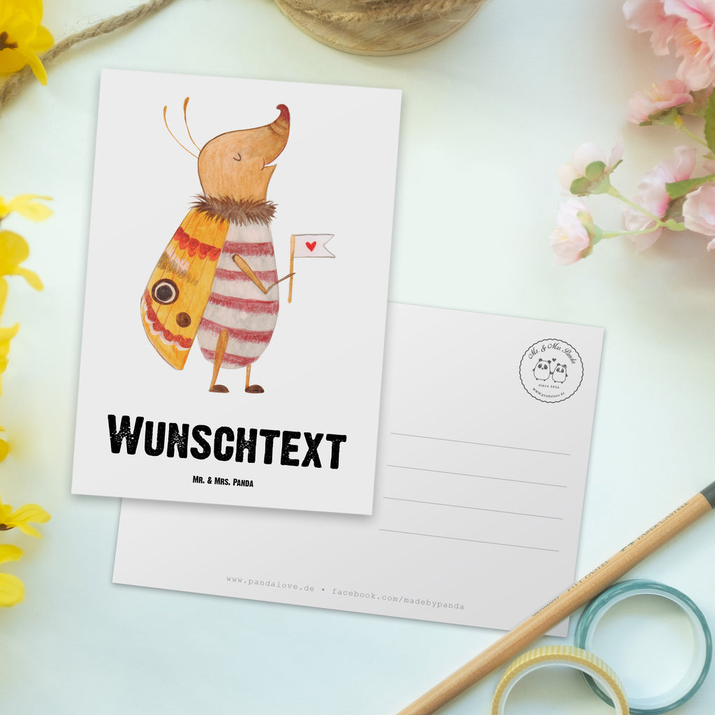 Personalisierte Postkarte Nachtfalter mit Fähnchen Postkarte mit Namen, Postkarte bedrucken, Postkarte mit Wunschtext, Postkarte personalisierbar, Geschenkkarte mit Namen, Grußkarte mit Namen, Karte mit Namen, Einladung mit Namen, Ansichtskarte mit Namen, Geschenkkarte mit Wunschtext, Grußkarte mit Wunschtext, Karte mit Wunschtext, Einladung mit Wunschtext, Ansichtskarte mit Wunschtext, Tiermotive, Gute Laune, lustige Sprüche, Tiere, Nachtfalter, Käfer, Spruch lustig, Spruch witzig, süß, niedlich, Küche Deko, Was kostet die Welt