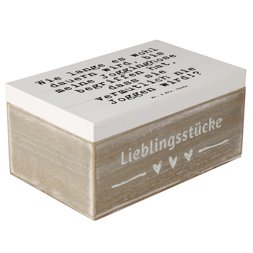 Holzkiste Sprüche und Zitate Wie lange es wohl dauern wird, bis meine Jogginghose begriffen hat, dass sie vermutlich nie Joggen wird!? Holzkiste, Kiste, Schatzkiste, Truhe, Schatulle, XXL, Erinnerungsbox, Erinnerungskiste, Dekokiste, Aufbewahrungsbox, Geschenkbox, Geschenkdose, Spruch, Sprüche, lustige Sprüche, Weisheiten, Zitate, Spruch Geschenke, Spruch Sprüche Weisheiten Zitate Lustig Weisheit Worte