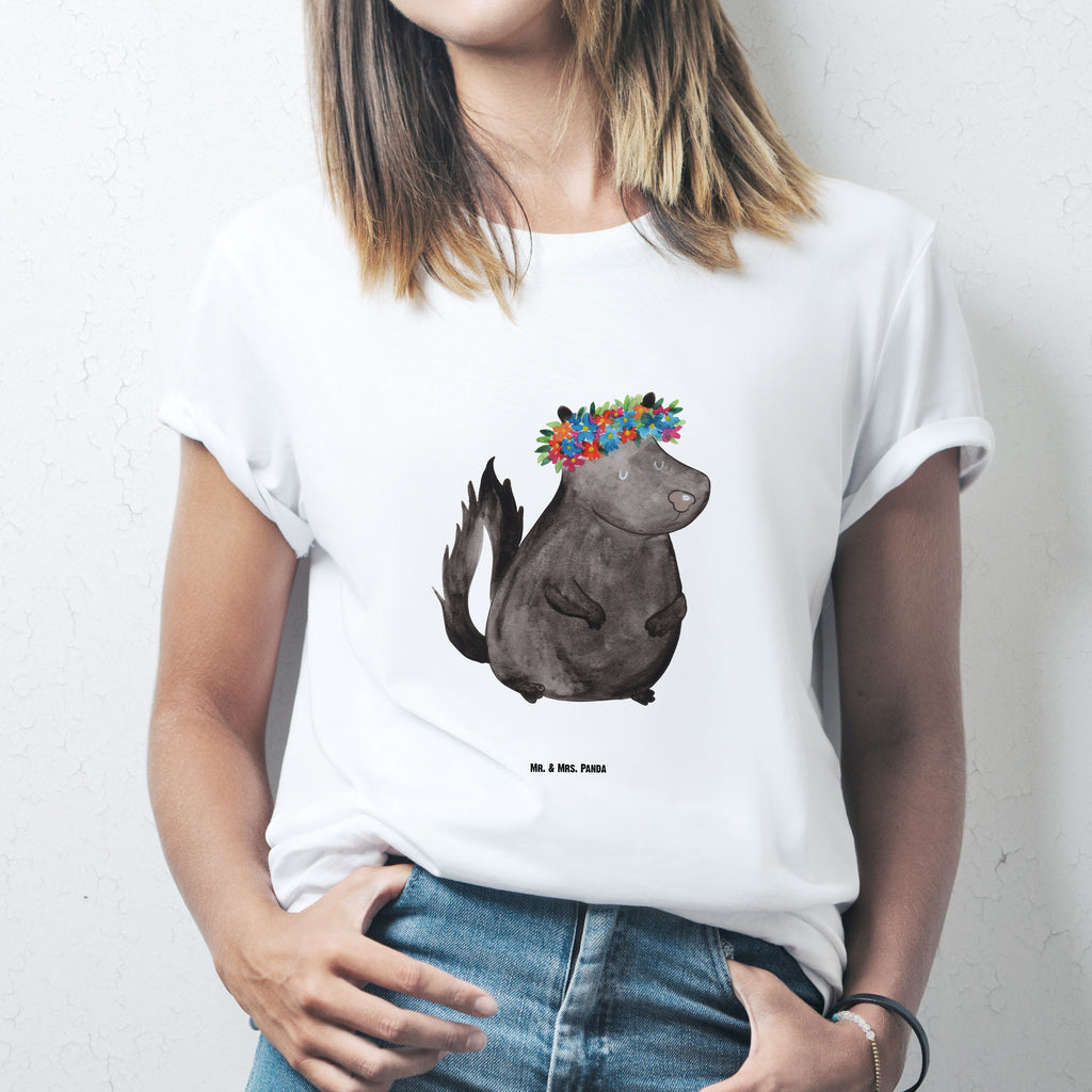 T-Shirt Standard Stinktier Blumenmaedchen T-Shirt, Shirt, Tshirt, Lustiges T-Shirt, T-Shirt mit Spruch, Party, Junggesellenabschied, Jubiläum, Geburstag, Herrn, Damen, Männer, Frauen, Schlafshirt, Nachthemd, Sprüche, Stinktier, Skunk, Wildtier, Raubtier, Stinker, Stinki, Yoga, Namaste, Lebe, Liebe, Lache