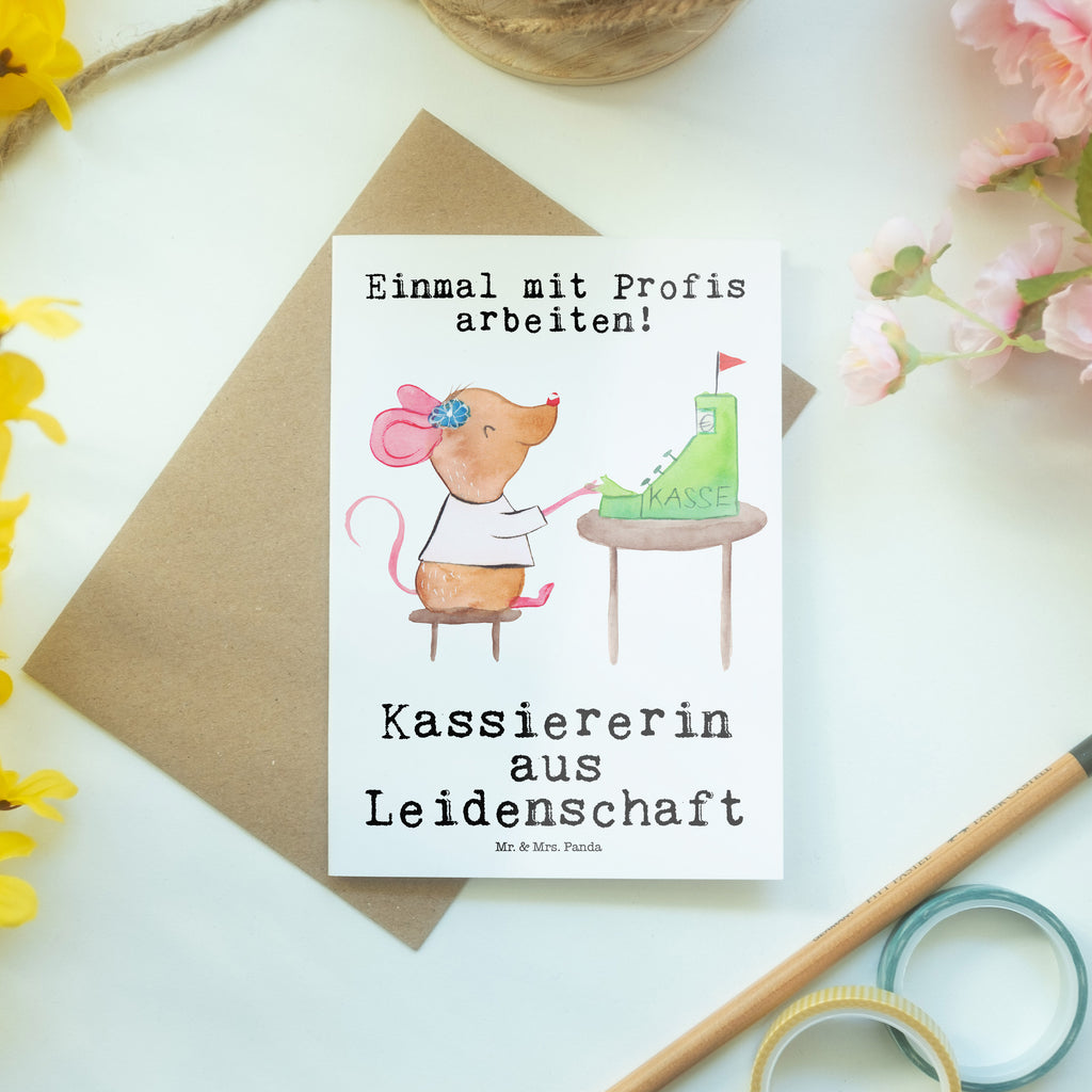 Grußkarte Kassiererin aus Leidenschaft Grußkarte, Klappkarte, Einladungskarte, Glückwunschkarte, Hochzeitskarte, Geburtstagskarte, Karte, Ansichtskarten, Beruf, Ausbildung, Jubiläum, Abschied, Rente, Kollege, Kollegin, Geschenk, Schenken, Arbeitskollege, Mitarbeiter, Firma, Danke, Dankeschön, Kassiererin, Kassenwartin, Mitarbeiterin Kasse