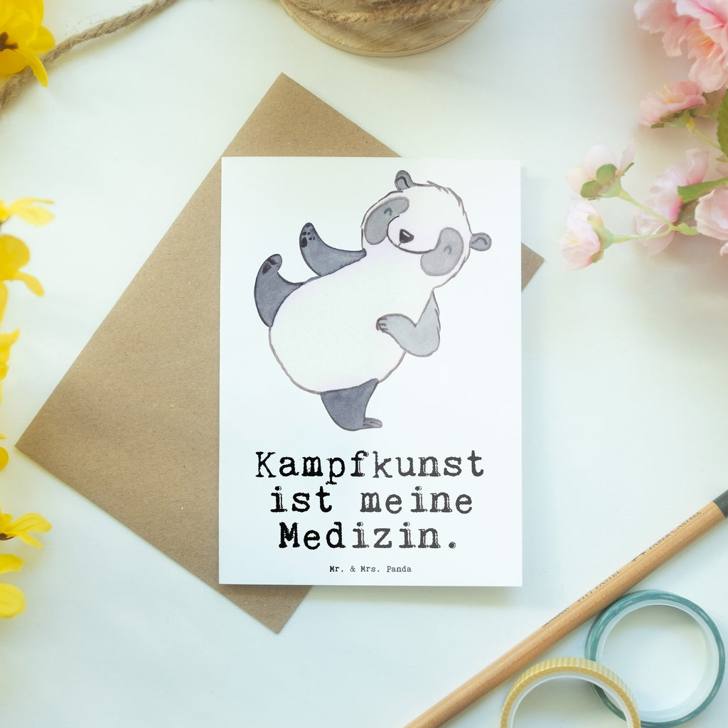 Grußkarte Panda Kampfkunst Grußkarte, Klappkarte, Einladungskarte, Glückwunschkarte, Hochzeitskarte, Geburtstagskarte, Karte, Ansichtskarten, Geschenk, Sport, Sportart, Hobby, Schenken, Danke, Dankeschön, Auszeichnung, Gewinn, Sportler, Kampfkunst, Kampfsportarten, Selbstverteidigung