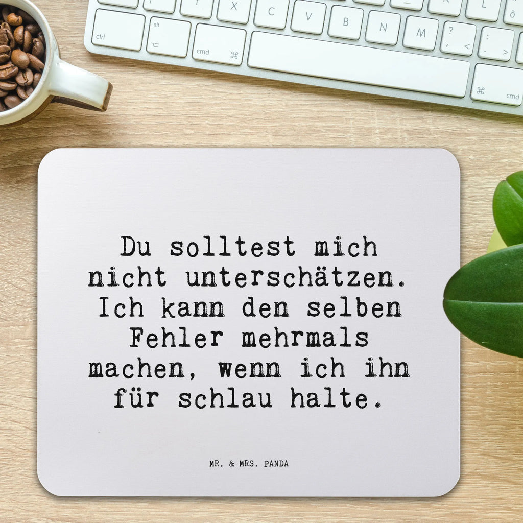 Mauspad Sprüche und Zitate Du solltest mich nicht unterschätzen. Ich kann den selben Fehler mehrmals machen, wenn ich ihn für schlau halte. Mousepad, Computer zubehör, Büroausstattung, PC Zubehör, Arbeitszimmer, Mauspad, Einzigartiges Mauspad, Designer Mauspad, Mausunterlage, Mauspad Büro, Spruch, Sprüche, lustige Sprüche, Weisheiten, Zitate, Spruch Geschenke, Spruch Sprüche Weisheiten Zitate Lustig Weisheit Worte