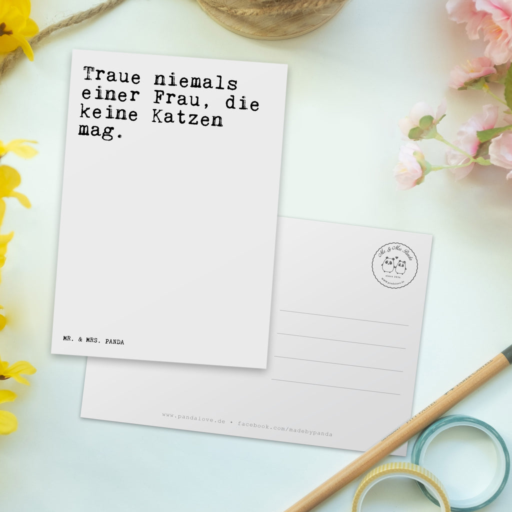 Postkarte Traue niemals einer Frau,... Postkarte, Karte, Geschenkkarte, Grußkarte, Einladung, Ansichtskarte, Geburtstagskarte, Einladungskarte, Dankeskarte, Ansichtskarten, Einladung Geburtstag, Einladungskarten Geburtstag, Spruch, Sprüche, lustige Sprüche, Weisheiten, Zitate, Spruch Geschenke, Glizer Spruch Sprüche Weisheiten Zitate Lustig Weisheit Worte