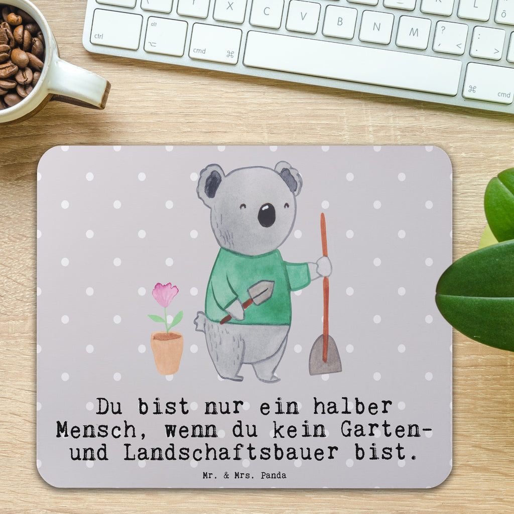 Mauspad Garten- und Landschaftsbauer mit Herz Mousepad, Computer zubehör, Büroausstattung, PC Zubehör, Arbeitszimmer, Mauspad, Einzigartiges Mauspad, Designer Mauspad, Mausunterlage, Mauspad Büro, Beruf, Ausbildung, Jubiläum, Abschied, Rente, Kollege, Kollegin, Geschenk, Schenken, Arbeitskollege, Mitarbeiter, Firma, Danke, Dankeschön, Gärtner, Gartenplaner, Gärtnerei, Gartenbau, Hobbygärtner, Garten- und Landschaftsbauer