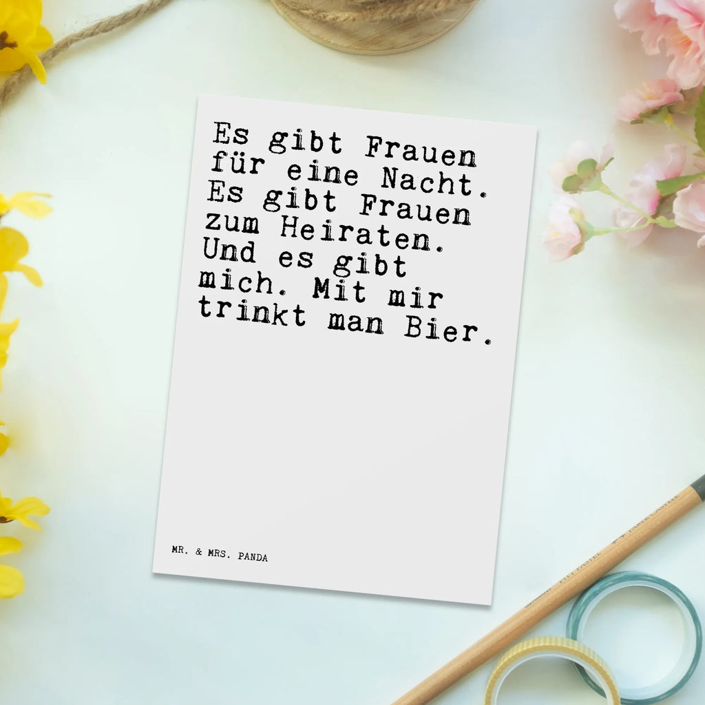 Postkarte Sprüche und Zitate Es gibt Frauen für eine Nacht. Es gibt Frauen zum Heiraten. Und es gibt mich. Mit mir trinkt man Bier. Postkarte, Karte, Geschenkkarte, Grußkarte, Einladung, Ansichtskarte, Geburtstagskarte, Einladungskarte, Dankeskarte, Ansichtskarten, Einladung Geburtstag, Einladungskarten Geburtstag, Spruch, Sprüche, lustige Sprüche, Weisheiten, Zitate, Spruch Geschenke, Spruch Sprüche Weisheiten Zitate Lustig Weisheit Worte