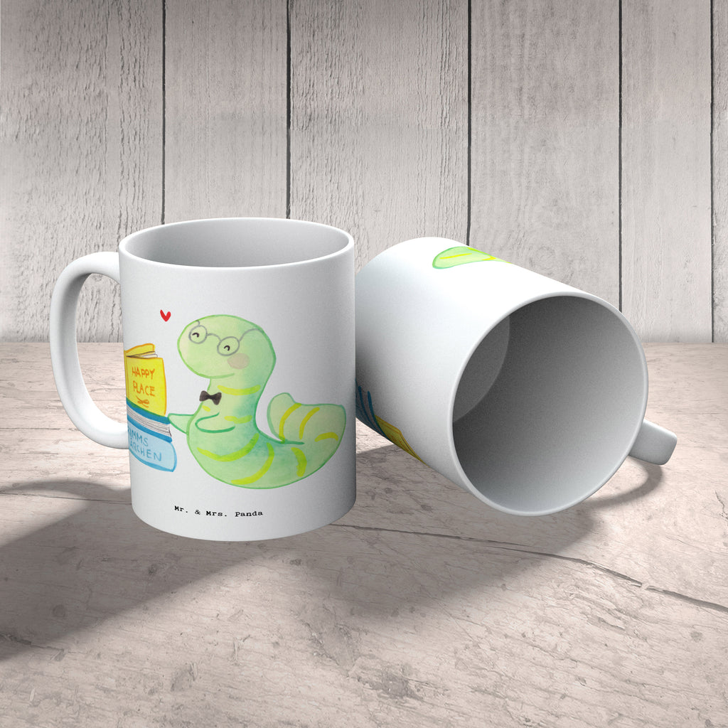 Tasse Buchhändler mit Herz Tasse, Kaffeetasse, Teetasse, Becher, Kaffeebecher, Teebecher, Keramiktasse, Porzellantasse, Büro Tasse, Geschenk Tasse, Tasse Sprüche, Tasse Motive, Kaffeetassen, Tasse bedrucken, Designer Tasse, Cappuccino Tassen, Schöne Teetassen, Beruf, Ausbildung, Jubiläum, Abschied, Rente, Kollege, Kollegin, Geschenk, Schenken, Arbeitskollege, Mitarbeiter, Firma, Danke, Dankeschön, Buchhändler, Buchhandlung, Buchverkäufer, Bibliothekar, Bücherwurm