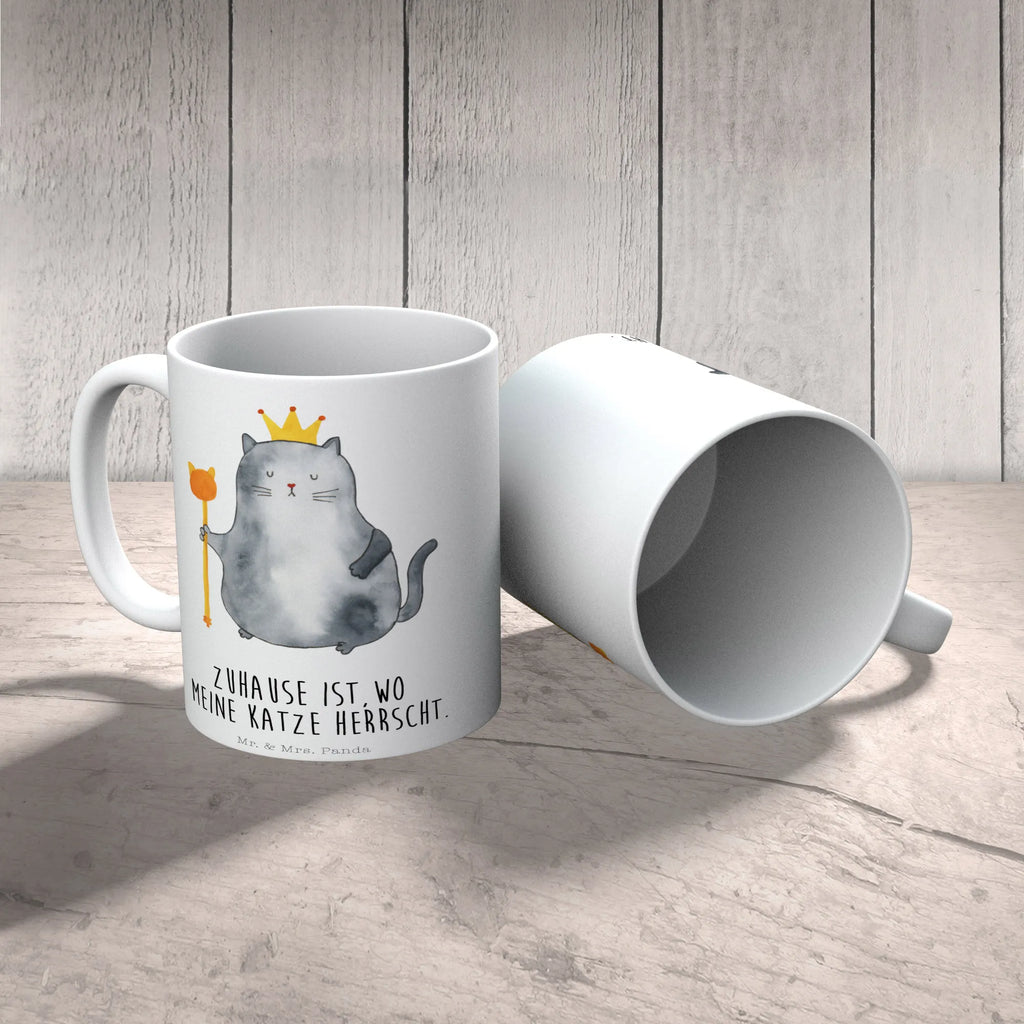 Tasse Katze König Tasse, Kaffeetasse, Teetasse, Becher, Kaffeebecher, Teebecher, Keramiktasse, Porzellantasse, Büro Tasse, Geschenk Tasse, Tasse Sprüche, Tasse Motive, Kaffeetassen, Tasse bedrucken, Designer Tasse, Cappuccino Tassen, Schöne Teetassen, Katze, Katzenmotiv, Katzenfan, Katzendeko, Katzenfreund, Katzenliebhaber, Katzenprodukte, Katzenartikel, Katzenaccessoires, Katzensouvenirs, Katzenliebhaberprodukte, Katzenmotive, Katzen, Kater, Mietze, Cat, Cats, Katzenhalter, Katzenbesitzerin, Haustier, König, Königin, Queen, Familie, Mietzhaus, Wohnung, erste eigenen Wohnung, Umzug, Einzug