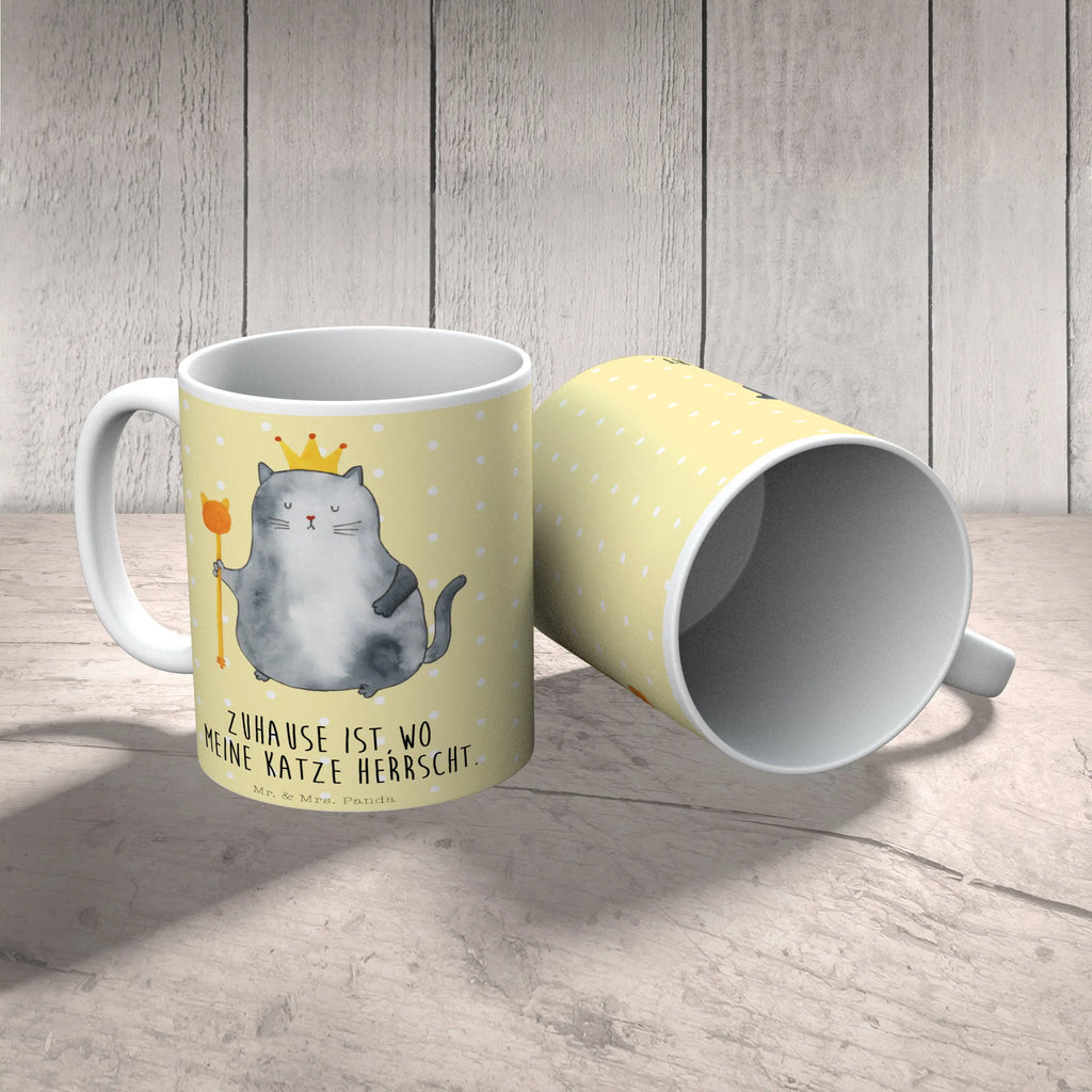 Tasse Katze König Tasse, Kaffeetasse, Teetasse, Becher, Kaffeebecher, Teebecher, Keramiktasse, Porzellantasse, Büro Tasse, Geschenk Tasse, Tasse Sprüche, Tasse Motive, Kaffeetassen, Tasse bedrucken, Designer Tasse, Cappuccino Tassen, Schöne Teetassen, Katze, Katzenmotiv, Katzenfan, Katzendeko, Katzenfreund, Katzenliebhaber, Katzenprodukte, Katzenartikel, Katzenaccessoires, Katzensouvenirs, Katzenliebhaberprodukte, Katzenmotive, Katzen, Kater, Mietze, Cat, Cats, Katzenhalter, Katzenbesitzerin, Haustier, König, Königin, Queen, Familie, Mietzhaus, Wohnung, erste eigenen Wohnung, Umzug, Einzug