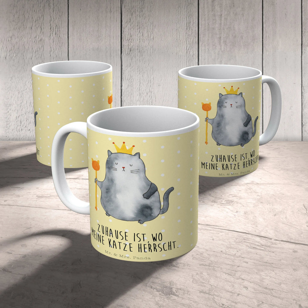 Tasse Katze König Tasse, Kaffeetasse, Teetasse, Becher, Kaffeebecher, Teebecher, Keramiktasse, Porzellantasse, Büro Tasse, Geschenk Tasse, Tasse Sprüche, Tasse Motive, Kaffeetassen, Tasse bedrucken, Designer Tasse, Cappuccino Tassen, Schöne Teetassen, Katze, Katzenmotiv, Katzenfan, Katzendeko, Katzenfreund, Katzenliebhaber, Katzenprodukte, Katzenartikel, Katzenaccessoires, Katzensouvenirs, Katzenliebhaberprodukte, Katzenmotive, Katzen, Kater, Mietze, Cat, Cats, Katzenhalter, Katzenbesitzerin, Haustier, König, Königin, Queen, Familie, Mietzhaus, Wohnung, erste eigenen Wohnung, Umzug, Einzug