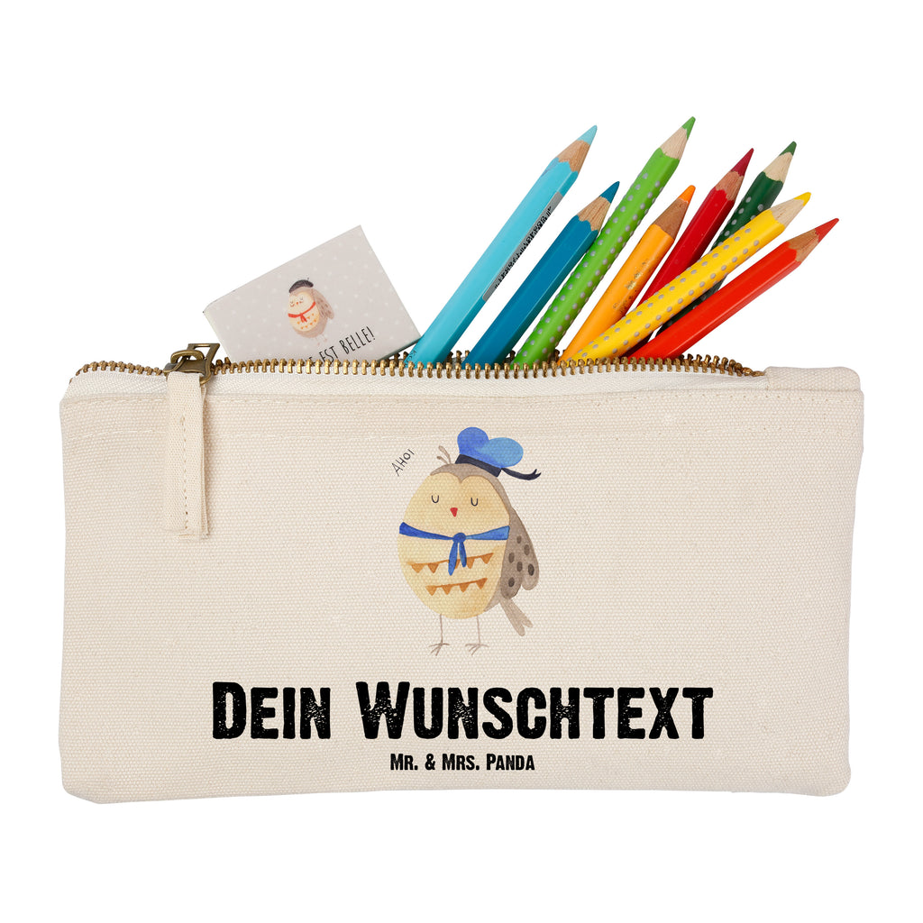 Personalisierte Schminktasche Eule Matrosen Personalisierte Schminktasche, Personalisierte Kosmetiktasche, Personalisierter Kosmetikbeutel, Personalisiertes Stiftemäppchen, Personalisiertes Etui, Personalisierte Federmappe, Personalisierte Makeup Bag, Personalisiertes Schminketui, Personalisiertes Kosmetiketui, Personalisiertes Schlamperetui, Schminktasche mit Namen, Kosmetiktasche mit Namen, Kosmetikbeutel mit Namen, Stiftemäppchen mit Namen, Etui mit Namen, Federmappe mit Namen, Makeup Bg mit Namen, Schminketui mit Namen, Kosmetiketui mit Namen, Schlamperetui mit Namen, Schminktasche personalisieren, Schminktasche bedrucken, Schminktasche selbst gestalten, Eule, Eule Spruch, Eule Deko, Owl, Wortspiel lustig, Matrose, Freundin, Ehe, Seefahrer, Heimathafen, Hochzeitstag Geschenk