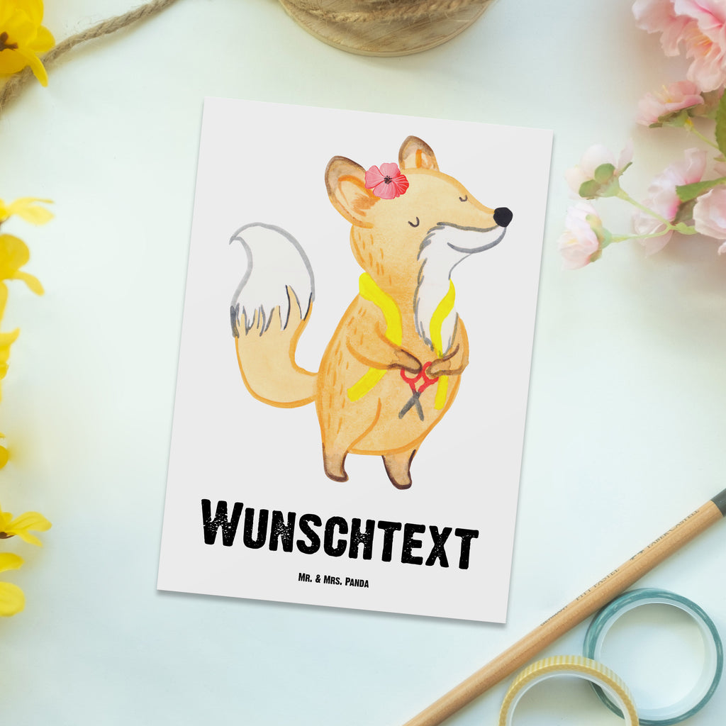 Personalisierte Postkarte Schneiderin mit Herz Postkarte mit Namen, Postkarte bedrucken, Postkarte mit Wunschtext, Postkarte personalisierbar, Geschenkkarte mit Namen, Grußkarte mit Namen, Karte mit Namen, Einladung mit Namen, Ansichtskarte mit Namen, Geschenkkarte mit Wunschtext, Grußkarte mit Wunschtext, Karte mit Wunschtext, Einladung mit Wunschtext, Ansichtskarte mit Wunschtext, Beruf, Ausbildung, Jubiläum, Abschied, Rente, Kollege, Kollegin, Geschenk, Schenken, Arbeitskollege, Mitarbeiter, Firma, Danke, Dankeschön