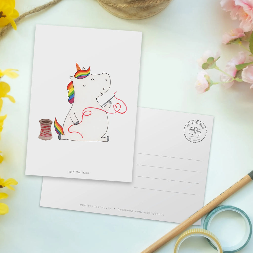 Postkarte Einhorn Näherin Postkarte, Karte, Geschenkkarte, Grußkarte, Einladung, Ansichtskarte, Geburtstagskarte, Einladungskarte, Dankeskarte, Ansichtskarten, Einladung Geburtstag, Einladungskarten Geburtstag, Einhorn, Einhörner, Einhorn Deko, Pegasus, Unicorn, Näherin, nähen, Mädchen, Freundin, Häkeln, Stricken, basteln, Nähzimmer