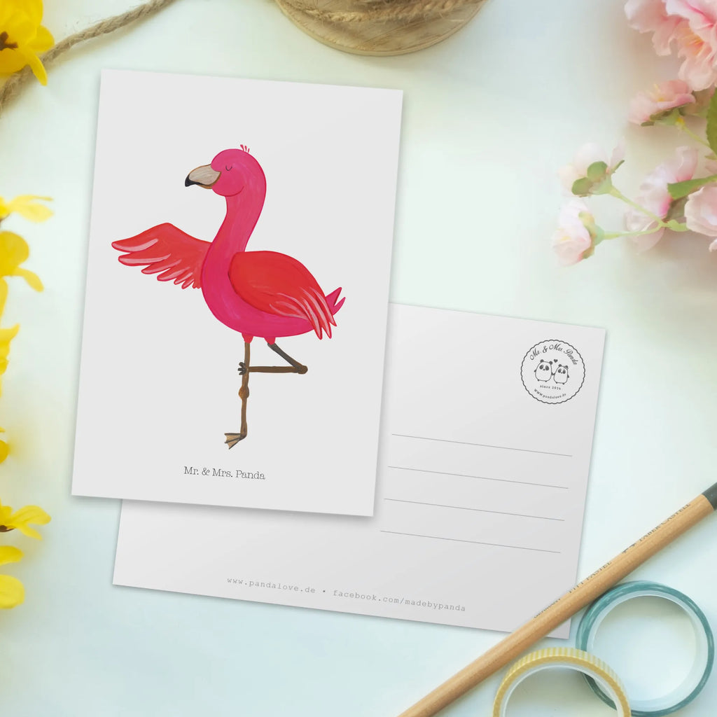 Postkarte Flamingo Yoga Postkarte, Karte, Geschenkkarte, Grußkarte, Einladung, Ansichtskarte, Geburtstagskarte, Einladungskarte, Dankeskarte, Ansichtskarten, Einladung Geburtstag, Einladungskarten Geburtstag, Flamingo, Vogel, Yoga, Namaste, Achtsamkeit, Yoga-Übung, Entspannung, Ärger, Aufregen, Tiefenentspannung