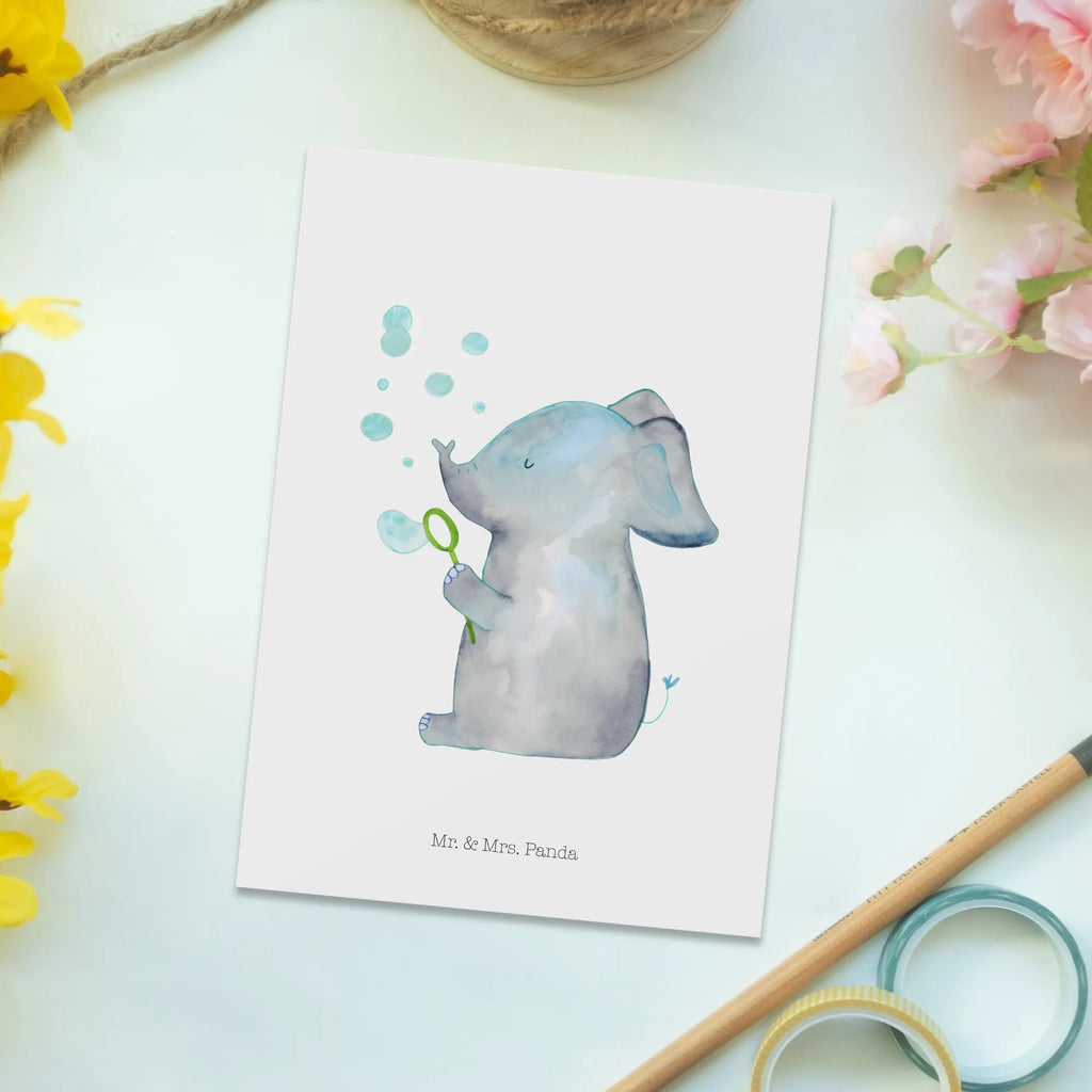 Postkarte Elefant Seifenblasen Postkarte, Karte, Geschenkkarte, Grußkarte, Einladung, Ansichtskarte, Geburtstagskarte, Einladungskarte, Dankeskarte, Ansichtskarten, Einladung Geburtstag, Einladungskarten Geburtstag, Tiermotive, Gute Laune, lustige Sprüche, Tiere, Elefant, Elefanten, Dickhäuter, Rüsseltier, Seifenblasen, Liebe, Heimat, Gefühl. Daheim, Liebesbeweis, Liebesspruch