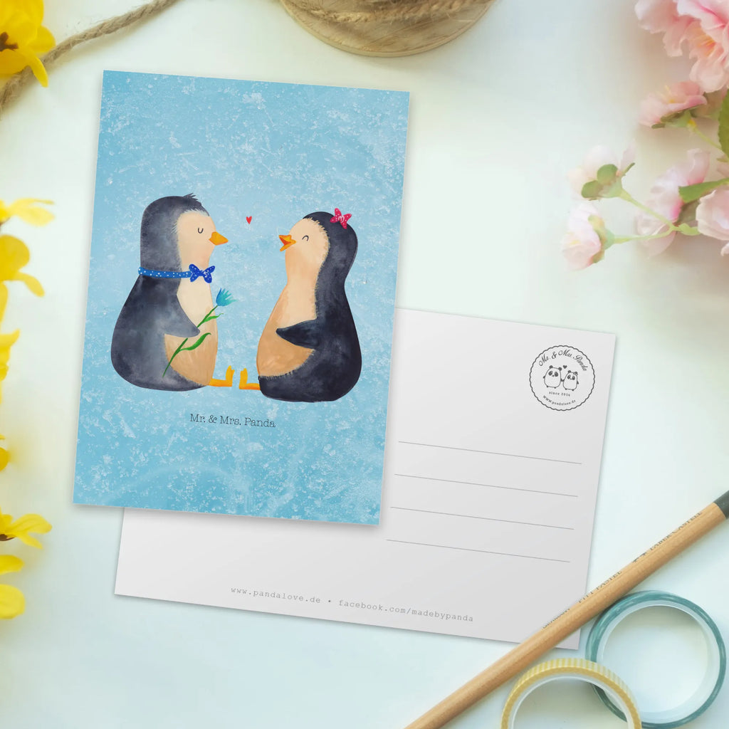 Postkarte Pinguin Pärchen Postkarte, Karte, Geschenkkarte, Grußkarte, Einladung, Ansichtskarte, Geburtstagskarte, Einladungskarte, Dankeskarte, Ansichtskarten, Einladung Geburtstag, Einladungskarten Geburtstag, Pinguin, Pinguine, Liebe, Liebespaar, Liebesbeweis, Liebesgeschenk, Verlobung, Jahrestag, Hochzeitstag, Hochzeit, Hochzeitsgeschenk, große Liebe, Traumpaar