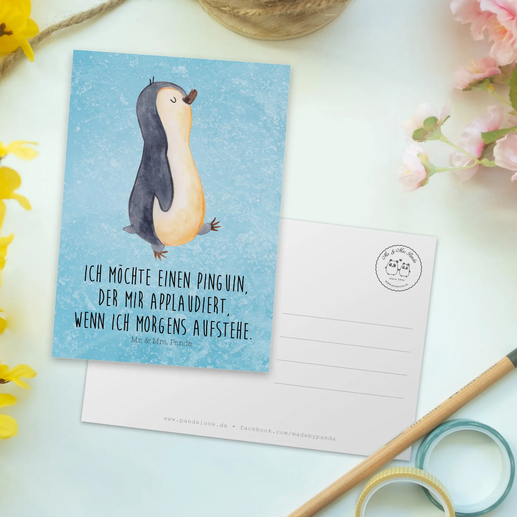 Postkarte Pinguin marschieren Postkarte, Karte, Geschenkkarte, Grußkarte, Einladung, Ansichtskarte, Geburtstagskarte, Einladungskarte, Dankeskarte, Ansichtskarten, Einladung Geburtstag, Einladungskarten Geburtstag, Pinguin, Pinguine, Frühaufsteher, Langschläfer, Bruder, Schwester, Familie