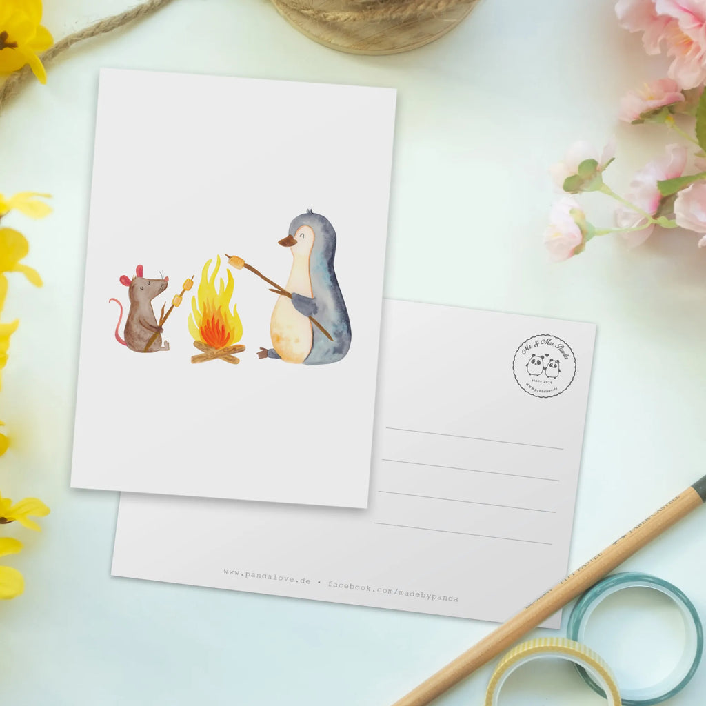 Postkarte Pinguin Lagerfeuer Postkarte, Karte, Geschenkkarte, Grußkarte, Einladung, Ansichtskarte, Geburtstagskarte, Einladungskarte, Dankeskarte, Ansichtskarten, Einladung Geburtstag, Einladungskarten Geburtstag, Pinguin, Maus, Pinguine, Lagerfeuer, Leben, Arbeit, Job, Motivation, Büro, Büroalltag, Lebensspruch, Lebensmotivation, Neustart, Liebe, grillen, Feuer, Marshmallows