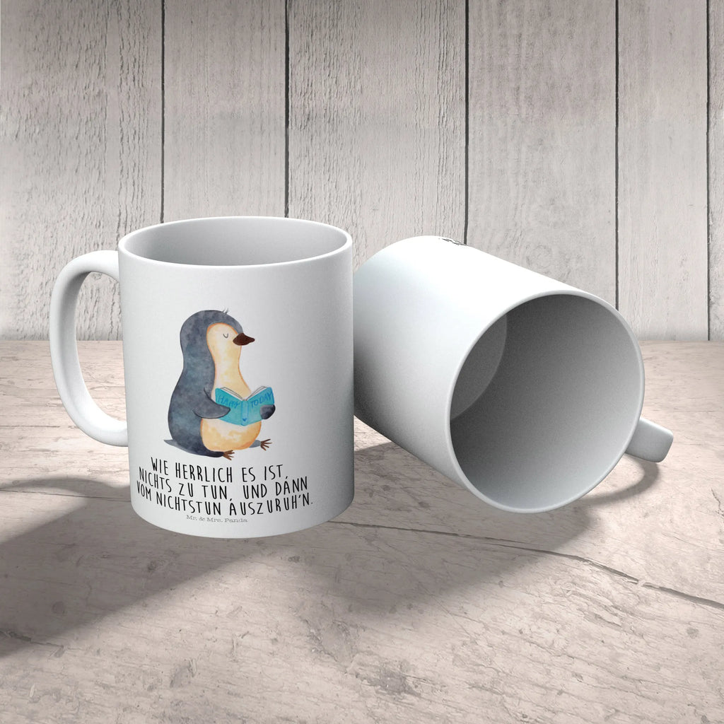 Kindertasse Pinguin Buch Kindertasse, Kinder Tasse, Kunststoff Tasse, Kindergarten Tasse, Trinkbecher, Camping Becher, Kaffeetasse, Kunststoffbecher, Kindergartenbecher, Outdoorgeschirr, Kunststoffgeschirr, Reisebecher, Reisetasse, Kinderbecher, Bruchfeste Tasse, Bruchsichere Tasse, Plastik Tasse, Plastiktasse, Pinguin, Pinguine, Buch, Lesen, Bücherwurm, Nichtstun, Faulenzen, Ferien, Urlaub, Freizeit