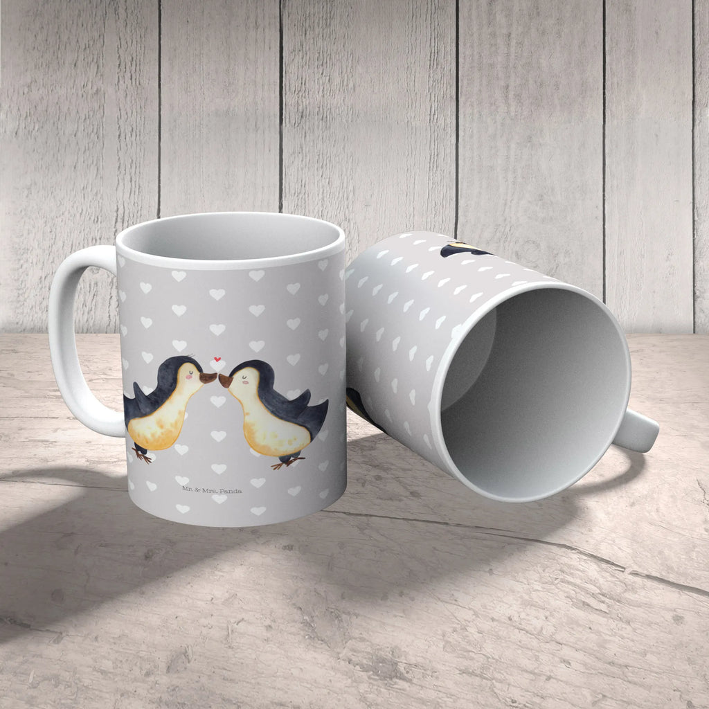 Tasse Pinguin Liebe Tasse, Kaffeetasse, Teetasse, Becher, Kaffeebecher, Teebecher, Keramiktasse, Porzellantasse, Büro Tasse, Geschenk Tasse, Tasse Sprüche, Tasse Motive, Kaffeetassen, Tasse bedrucken, Designer Tasse, Cappuccino Tassen, Schöne Teetassen, Liebe, Partner, Freund, Freundin, Ehemann, Ehefrau, Heiraten, Verlobung, Heiratsantrag, Liebesgeschenk, Jahrestag, Hocheitstag, Pinguin, Pinguine, Pinguin Paar, Pinguinpaar, Pinguin Liebe, Paar, Pärchen. Liebespaar, Liebesbeweis, Liebesspruch, Hochzeitstag, Geschenk Freund, Geschenk Freundin, Verlobte, Verlobter, Love, Geschenk Hochzeitstag, Geschenkidee, Hochzeit, Gastgeschenk