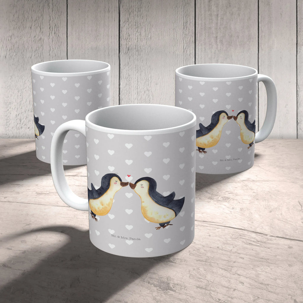 Tasse Pinguin Liebe Tasse, Kaffeetasse, Teetasse, Becher, Kaffeebecher, Teebecher, Keramiktasse, Porzellantasse, Büro Tasse, Geschenk Tasse, Tasse Sprüche, Tasse Motive, Kaffeetassen, Tasse bedrucken, Designer Tasse, Cappuccino Tassen, Schöne Teetassen, Liebe, Partner, Freund, Freundin, Ehemann, Ehefrau, Heiraten, Verlobung, Heiratsantrag, Liebesgeschenk, Jahrestag, Hocheitstag, Pinguin, Pinguine, Pinguin Paar, Pinguinpaar, Pinguin Liebe, Paar, Pärchen. Liebespaar, Liebesbeweis, Liebesspruch, Hochzeitstag, Geschenk Freund, Geschenk Freundin, Verlobte, Verlobter, Love, Geschenk Hochzeitstag, Geschenkidee, Hochzeit, Gastgeschenk