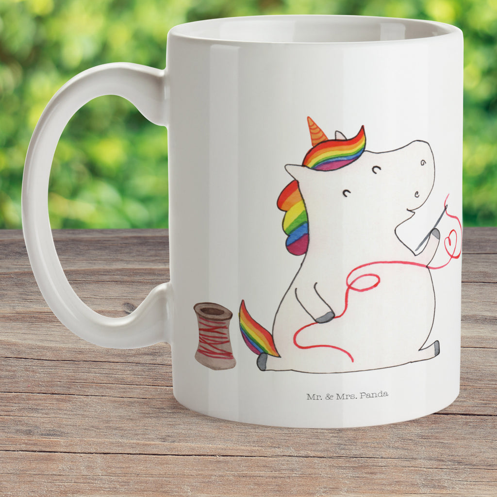 Kindertasse Einhorn Näherin Kindertasse, Kinder Tasse, Kunststoff Tasse, Kindergarten Tasse, Trinkbecher, Camping Becher, Kaffeetasse, Kunststoffbecher, Kindergartenbecher, Outdoorgeschirr, Kunststoffgeschirr, Reisebecher, Reisetasse, Kinderbecher, Bruchfeste Tasse, Bruchsichere Tasse, Plastik Tasse, Plastiktasse, Einhorn, Einhörner, Einhorn Deko, Pegasus, Unicorn, Näherin, nähen, Mädchen, Freundin, Häkeln, Stricken, basteln, Nähzimmer