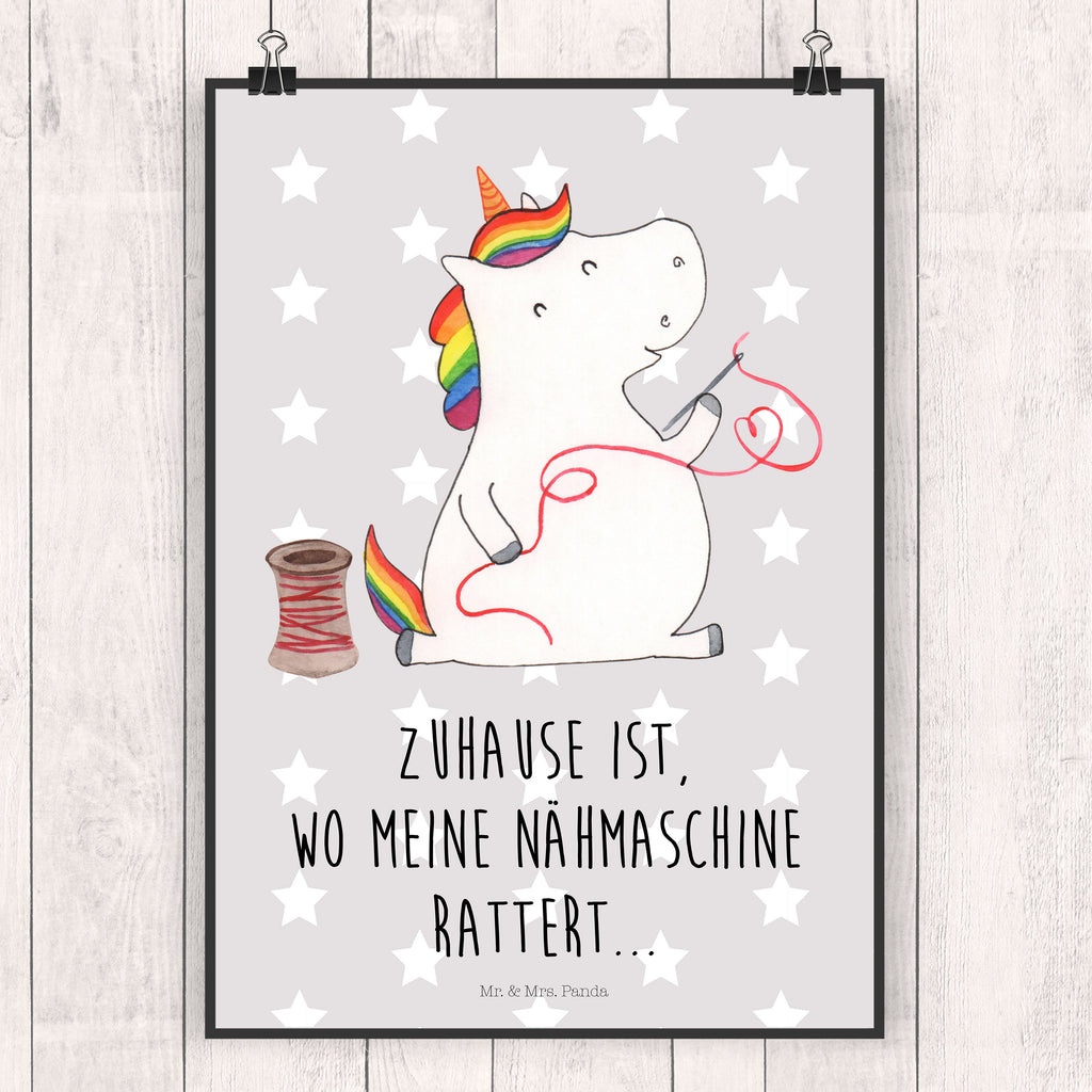 Poster Einhorn Näherin Poster, Wandposter, Bild, Wanddeko, Küchenposter, Kinderposter, Wanddeko Bild, Raumdekoration, Wanddekoration, Handgemaltes Poster, Mr. & Mrs. Panda Poster, Designposter, Kunstdruck, Posterdruck, Einhorn, Einhörner, Einhorn Deko, Unicorn, Näherin, nähen, Mädchen, Freundin, Häkeln, Stricken, basteln, Nähzimmer