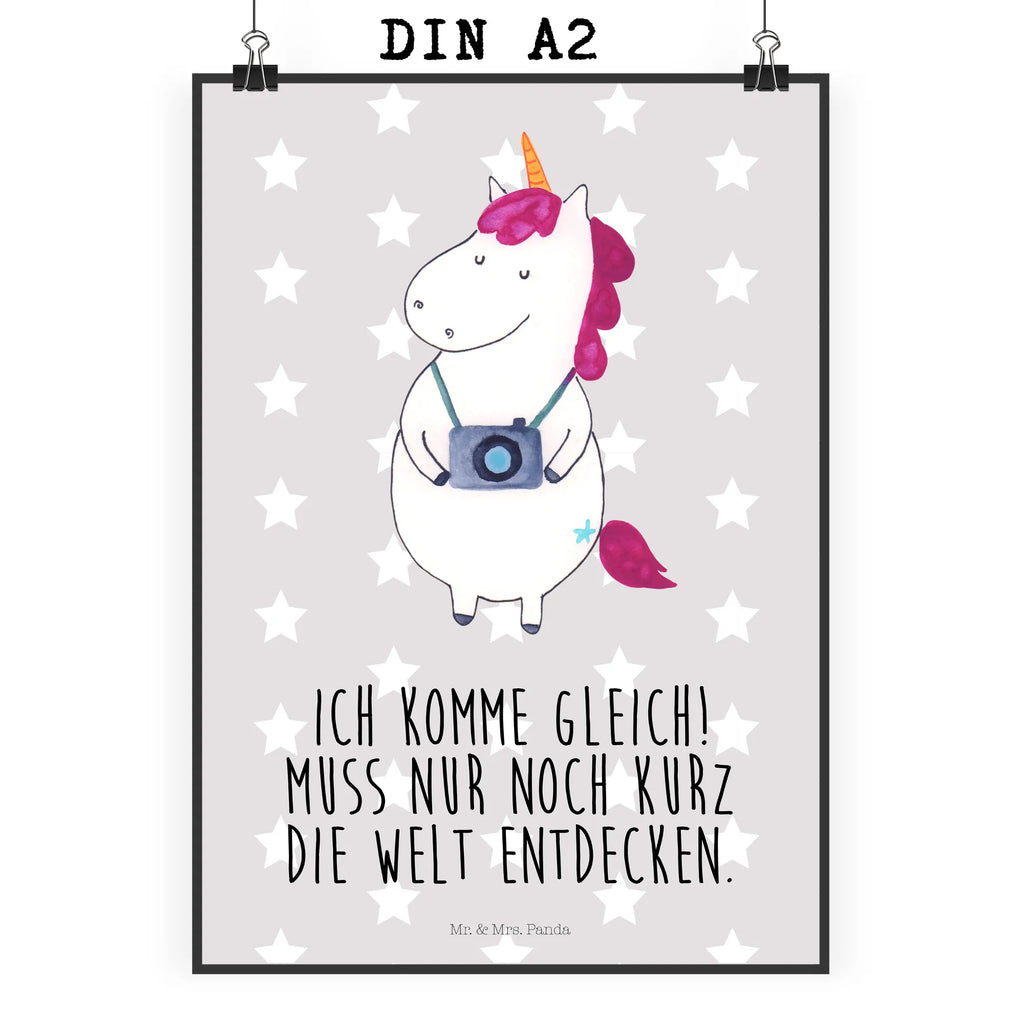 Poster Einhorn Fotograf Poster, Wandposter, Bild, Wanddeko, Küchenposter, Kinderposter, Wanddeko Bild, Raumdekoration, Wanddekoration, Handgemaltes Poster, Mr. & Mrs. Panda Poster, Designposter, Kunstdruck, Posterdruck, Einhorn, Einhörner, Einhorn Deko, Pegasus, Unicorn, Fotograf, Fotografie, Kamera, Reisen, Weltreise, Weltenbummler, Urlaub, Tourist, Kurztrip, Reise, Städtereise