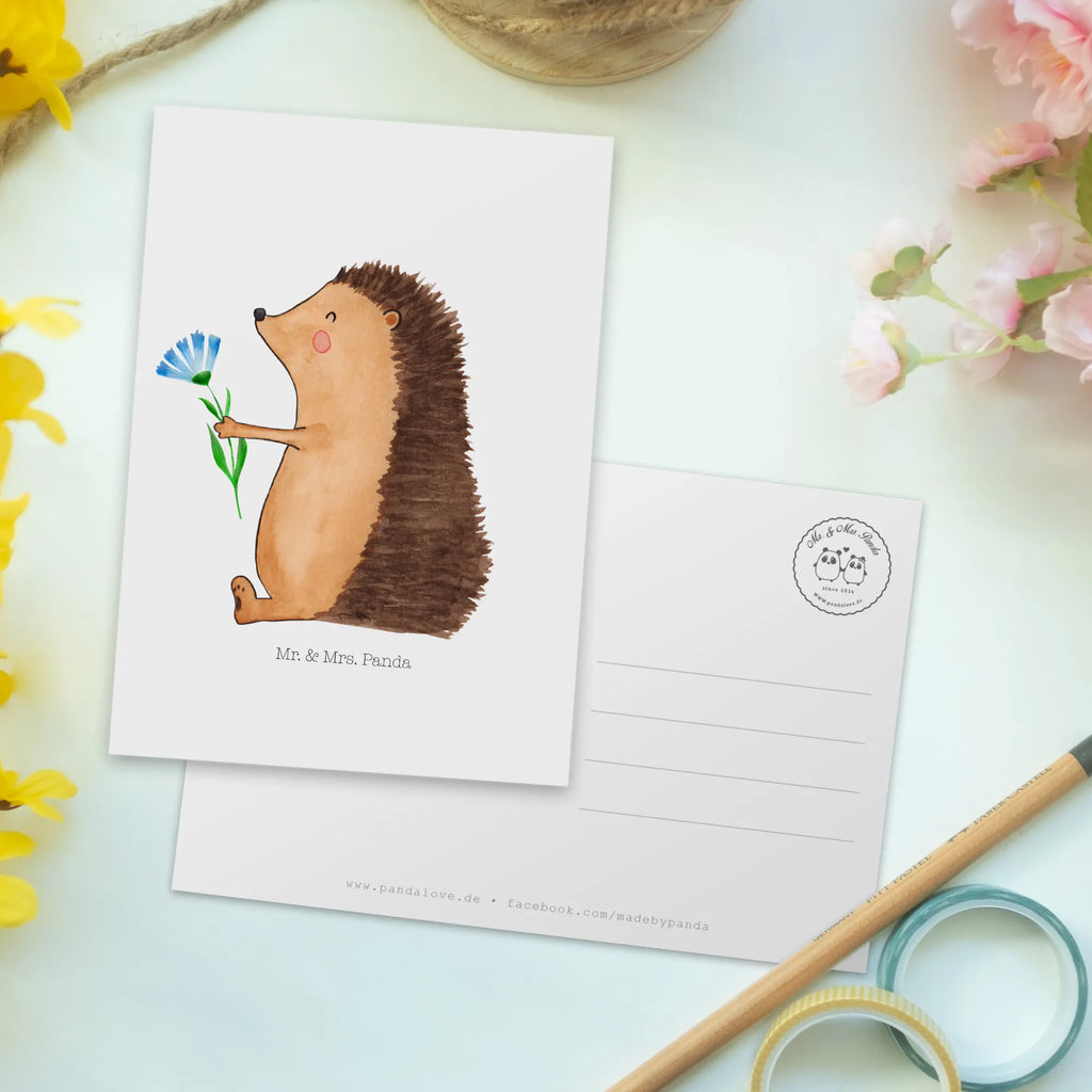 Postkarte Igel Blumen Postkarte, Karte, Geschenkkarte, Grußkarte, Einladung, Ansichtskarte, Geburtstagskarte, Einladungskarte, Dankeskarte, Ansichtskarten, Einladung Geburtstag, Einladungskarten Geburtstag, Tiermotive, Gute Laune, lustige Sprüche, Tiere, Igel, Gute Besserung, Genesungswünsche, Krankheit, Krankenhaus, krank, Besuch