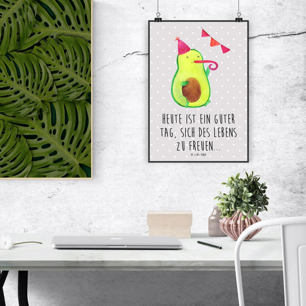 Poster Avocado Party Poster, Wandposter, Bild, Wanddeko, Küchenposter, Kinderposter, Wanddeko Bild, Raumdekoration, Wanddekoration, Handgemaltes Poster, Mr. & Mrs. Panda Poster, Designposter, Kunstdruck, Posterdruck, Avocado, Veggie, Vegan, Gesund, Avocados, Party, Geburtstag, Geburtstagsfeier, Happy Birthday, Feier, Feierei, Lieblingstag, Prüfung, Abifeier, Abi, Bestanden, Jahrestag, Jubiläum, Firmenfeier, Klassenfeier, Schulabschluss, Abschluss