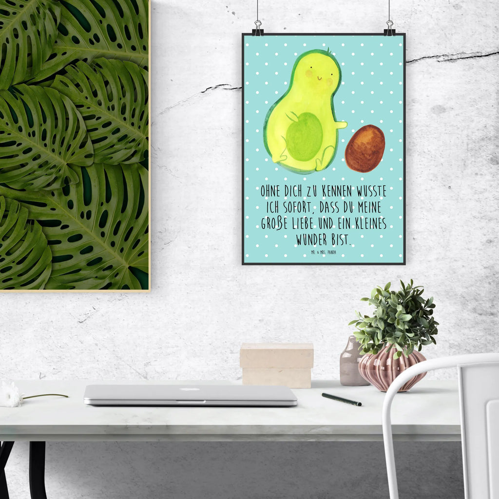 Poster Avocado Kern rollt Poster, Wandposter, Bild, Wanddeko, Küchenposter, Kinderposter, Wanddeko Bild, Raumdekoration, Wanddekoration, Handgemaltes Poster, Mr. & Mrs. Panda Poster, Designposter, Kunstdruck, Posterdruck, Avocado, Veggie, Vegan, Gesund, Avocados, Schwanger, Geburt, Geburtstag, Säugling, Kind, erstes Kind, zur Geburt, Schwangerschaft, Babyparty, Baby, große Liebe, Liebe, Love