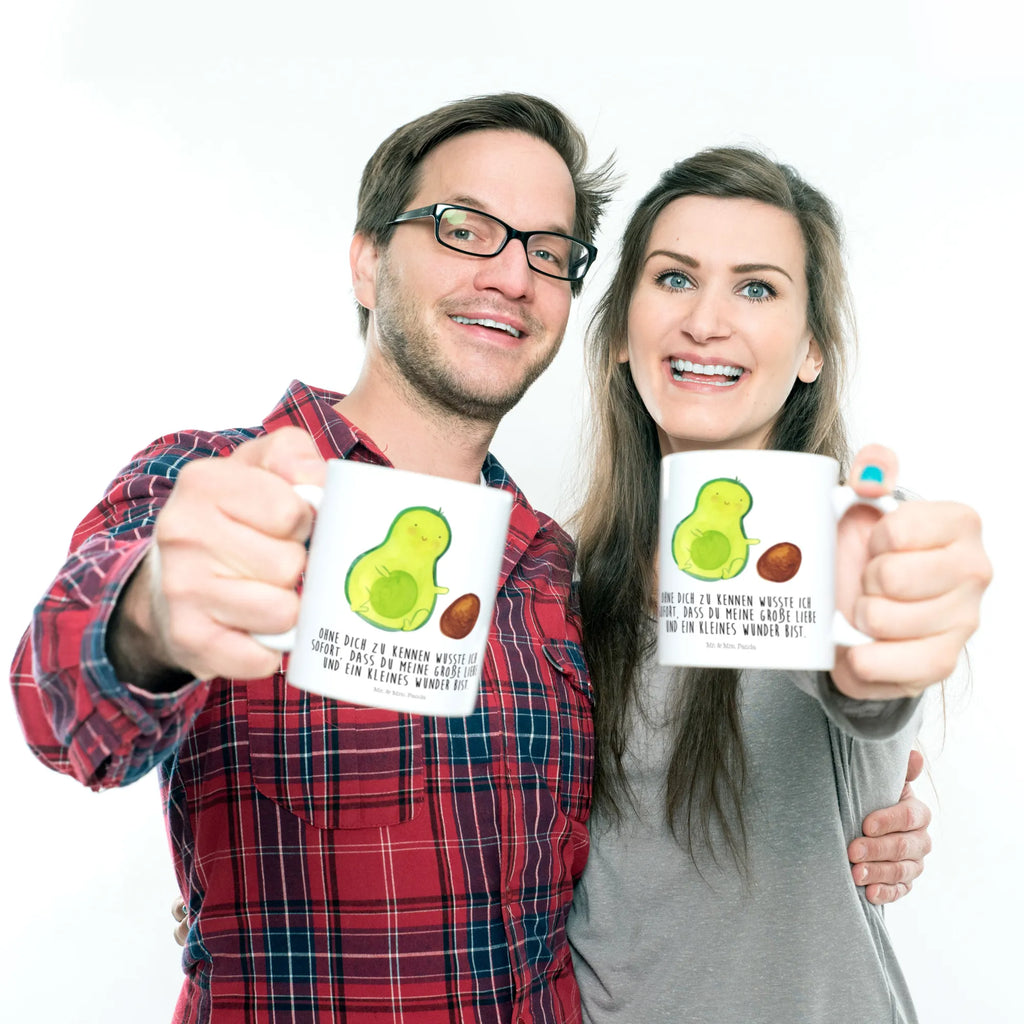 Kindertasse Avocado Kern rollt Kindertasse, Kinder Tasse, Kunststoff Tasse, Kindergarten Tasse, Trinkbecher, Camping Becher, Kaffeetasse, Kunststoffbecher, Kindergartenbecher, Outdoorgeschirr, Kunststoffgeschirr, Reisebecher, Reisetasse, Kinderbecher, Bruchfeste Tasse, Bruchsichere Tasse, Plastik Tasse, Plastiktasse, Avocado, Veggie, Vegan, Gesund, Avocados, Schwanger, Geburt, Geburtstag, Säugling, Kind, erstes Kind, zur Geburt, Schwangerschaft, Babyparty, Baby, große Liebe, Liebe, Love