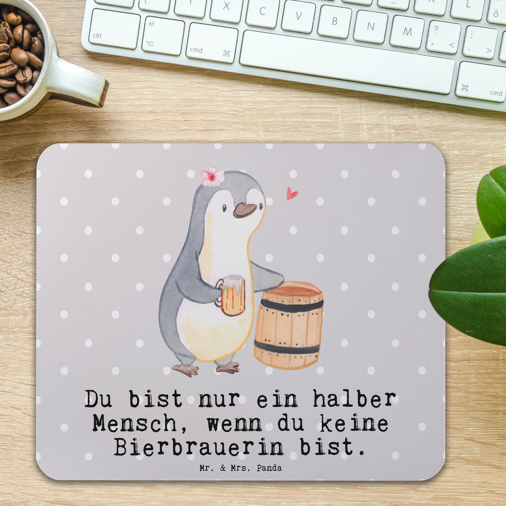 Mauspad Bierbrauerin mit Herz Mousepad, Computer zubehör, Büroausstattung, PC Zubehör, Arbeitszimmer, Mauspad, Einzigartiges Mauspad, Designer Mauspad, Mausunterlage, Mauspad Büro, Beruf, Ausbildung, Jubiläum, Abschied, Rente, Kollege, Kollegin, Geschenk, Schenken, Arbeitskollege, Mitarbeiter, Firma, Danke, Dankeschön, Bierbrauerin, Biertrinkerin, Bierkennerin, Biergeschenk, Hobbybrauen, Heimbrauen, Selbstbrauen, Bierliebe, Bierfass