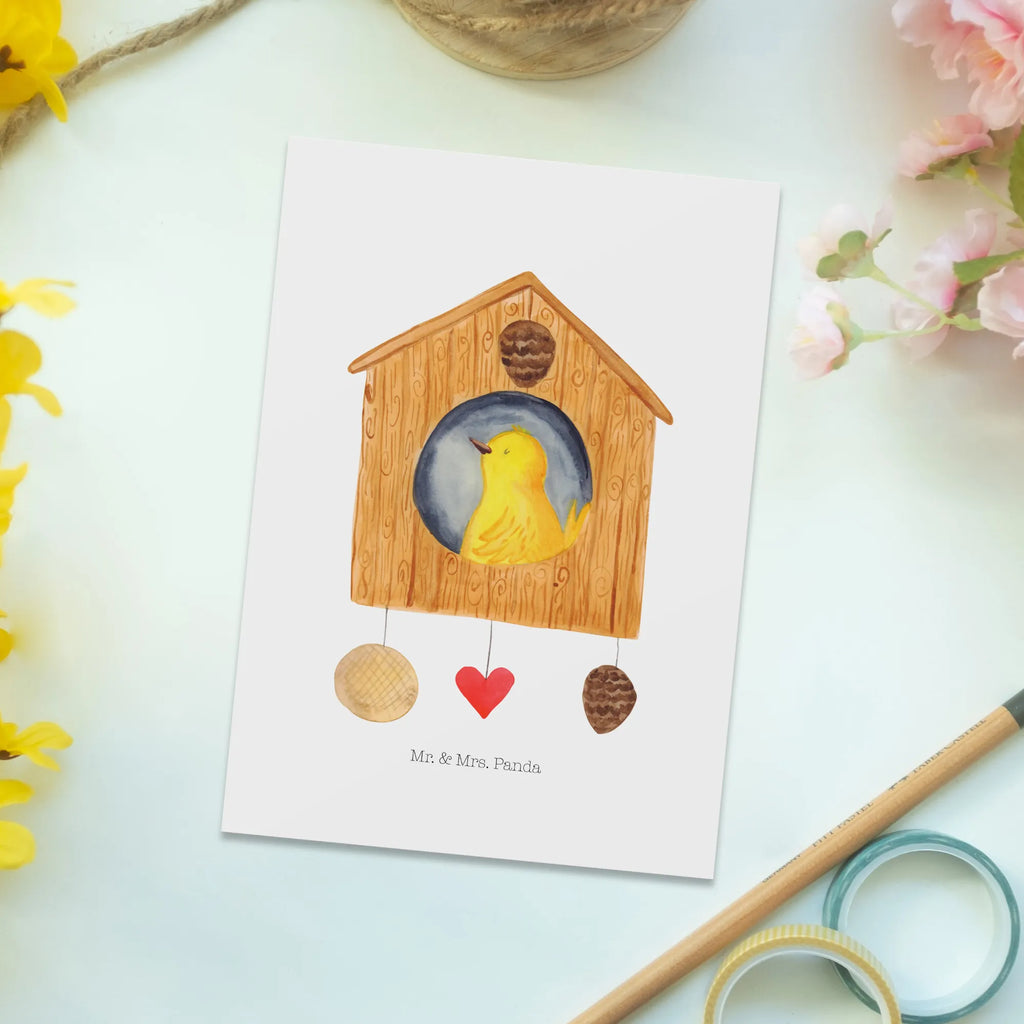 Postkarte Vogel Haus Postkarte, Karte, Geschenkkarte, Grußkarte, Einladung, Ansichtskarte, Geburtstagskarte, Einladungskarte, Dankeskarte, Ansichtskarten, Einladung Geburtstag, Einladungskarten Geburtstag, Tiermotive, Gute Laune, lustige Sprüche, Tiere, Vogel, Vögel, Vogelhaus, Vogelhäuschen, Home sweet home, Zuhause, Nest, Eigenheim, Familie, Wohnung, Haus, unser Haus, Lieblingsort, Castle