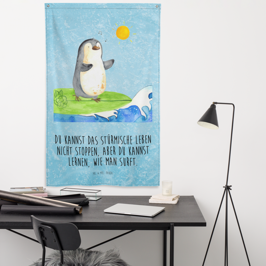 Wandteppich Pinguin Surfer Wandbehang, Dekoration, Boho, Wandteppich, Wandtuch, Wanddeko, Tapisserie, Tapestry, Wandbild, Textil-Kunst, Schmuck-Wandbehang, Wand Deko, Kinderzimmer, Kinderzimmer Wand, Kinderzimmer Deko, Kinderzimmer Wanddeko, Pinguin, Pinguine, surfen, Surfer, Hawaii, Urlaub, Wellen, Wellen reiten, Portugal