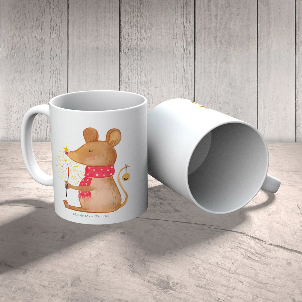 Kindertasse Weihnachtsmaus Kindertasse, Kinder Tasse, Kunststoff Tasse, Kindergarten Tasse, Trinkbecher, Camping Becher, Kaffeetasse, Kunststoffbecher, Kindergartenbecher, Outdoorgeschirr, Kunststoffgeschirr, Reisebecher, Reisetasse, Kinderbecher, Bruchfeste Tasse, Bruchsichere Tasse, Plastik Tasse, Plastiktasse, Winter, Weihnachten, Weihnachtsdeko, Nikolaus, Advent, Heiligabend, Wintermotiv, Frohe Weihnachten, Weihnachtsgruß, Weihnachtsmotiv, Maus, Mäuschen, Weihnachtswunder