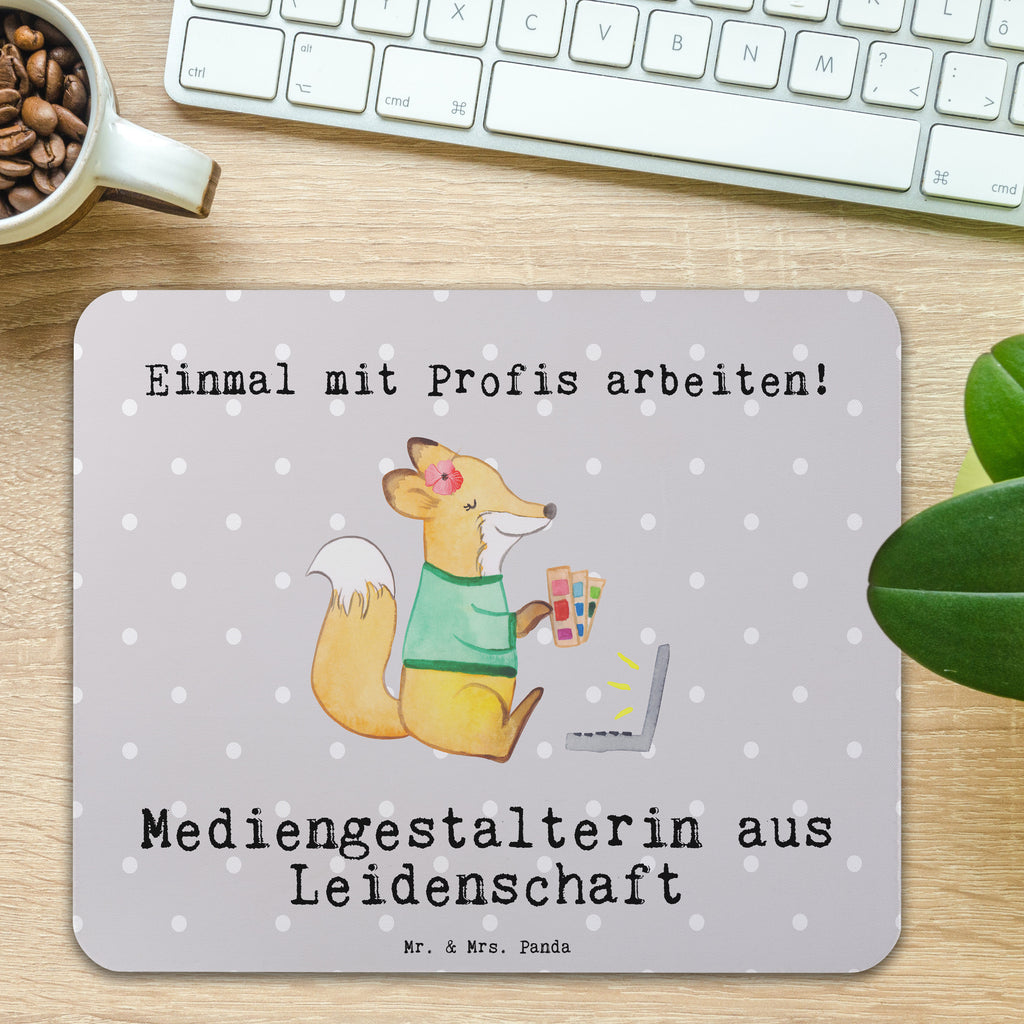 Mauspad Mediengestalterin aus Leidenschaft Mousepad, Computer zubehör, Büroausstattung, PC Zubehör, Arbeitszimmer, Mauspad, Einzigartiges Mauspad, Designer Mauspad, Mausunterlage, Mauspad Büro, Beruf, Ausbildung, Jubiläum, Abschied, Rente, Kollege, Kollegin, Geschenk, Schenken, Arbeitskollege, Mitarbeiter, Firma, Danke, Dankeschön, Grafikerin, Designer, Mediengestalter, Grafikdesignerin