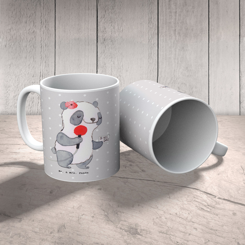 Tasse Sportreporterin mit Herz Tasse, Kaffeetasse, Teetasse, Becher, Kaffeebecher, Teebecher, Keramiktasse, Porzellantasse, Büro Tasse, Geschenk Tasse, Tasse Sprüche, Tasse Motive, Kaffeetassen, Tasse bedrucken, Designer Tasse, Cappuccino Tassen, Schöne Teetassen, Beruf, Ausbildung, Jubiläum, Abschied, Rente, Kollege, Kollegin, Geschenk, Schenken, Arbeitskollege, Mitarbeiter, Firma, Danke, Dankeschön