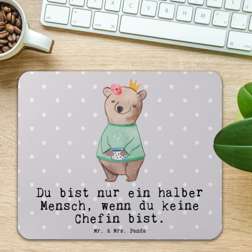 Mauspad Chefin mit Herz Mousepad, Computer zubehör, Büroausstattung, PC Zubehör, Arbeitszimmer, Mauspad, Einzigartiges Mauspad, Designer Mauspad, Mausunterlage, Mauspad Büro, Beruf, Ausbildung, Jubiläum, Abschied, Rente, Kollege, Kollegin, Geschenk, Schenken, Arbeitskollege, Mitarbeiter, Firma, Danke, Dankeschön, CEO, Chefin, Führungskraft, Geschäftsinhaberin, Firmeninhaberin, Unternehmensinhaberin, Direktorin, Leiterin