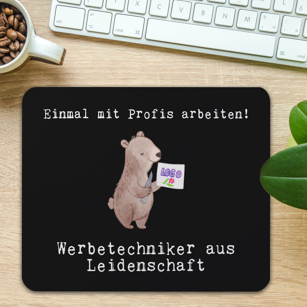 Mauspad Werbetechniker aus Leidenschaft Mousepad, Computer zubehör, Büroausstattung, PC Zubehör, Arbeitszimmer, Mauspad, Einzigartiges Mauspad, Designer Mauspad, Mausunterlage, Mauspad Büro, Beruf, Ausbildung, Jubiläum, Abschied, Rente, Kollege, Kollegin, Geschenk, Schenken, Arbeitskollege, Mitarbeiter, Firma, Danke, Dankeschön