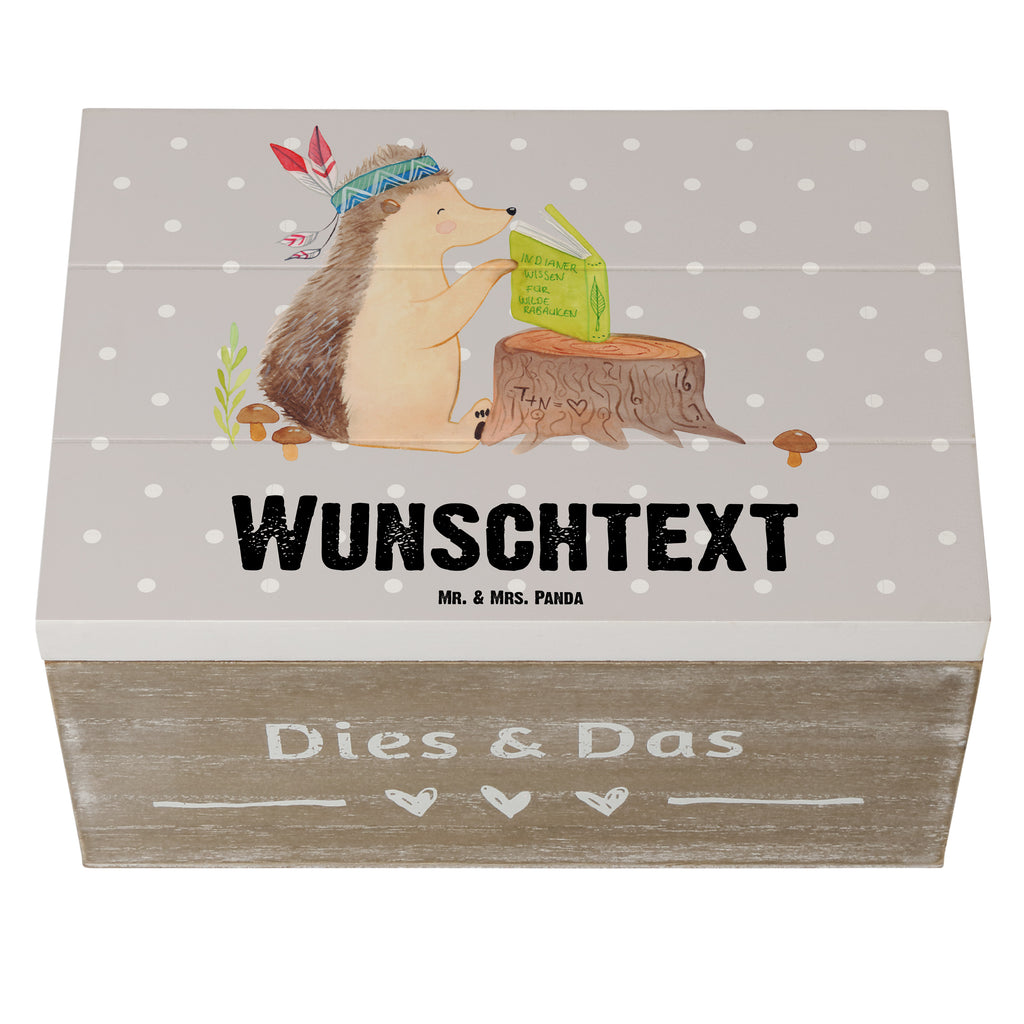 Personalisierte Holzkiste Igel Indianer Holzkiste mit Namen, Kiste mit Namen, Schatzkiste mit Namen, Truhe mit Namen, Schatulle mit Namen, Erinnerungsbox mit Namen, Erinnerungskiste, mit Namen, Dekokiste mit Namen, Aufbewahrungsbox mit Namen, Holzkiste Personalisiert, Kiste Personalisiert, Schatzkiste Personalisiert, Truhe Personalisiert, Schatulle Personalisiert, Erinnerungsbox Personalisiert, Erinnerungskiste Personalisiert, Dekokiste Personalisiert, Aufbewahrungsbox Personalisiert, Geschenkbox personalisiert, GEschenkdose personalisiert, Waldtiere, Tiere, Igel, Indianer, Abenteuer, Lagerfeuer, Camping