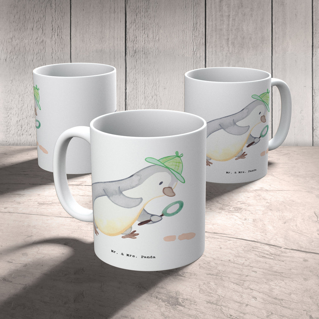 Tasse Detektiv mit Herz Tasse, Kaffeetasse, Teetasse, Becher, Kaffeebecher, Teebecher, Keramiktasse, Porzellantasse, Büro Tasse, Geschenk Tasse, Tasse Sprüche, Tasse Motive, Kaffeetassen, Tasse bedrucken, Designer Tasse, Cappuccino Tassen, Schöne Teetassen, Beruf, Ausbildung, Jubiläum, Abschied, Rente, Kollege, Kollegin, Geschenk, Schenken, Arbeitskollege, Mitarbeiter, Firma, Danke, Dankeschön, Detektiv, Ermittler, Agent, Privatdetektei, Berufsdetektiv, Wirtschaftsdetektei, Detektivausbildung, Spurensuche