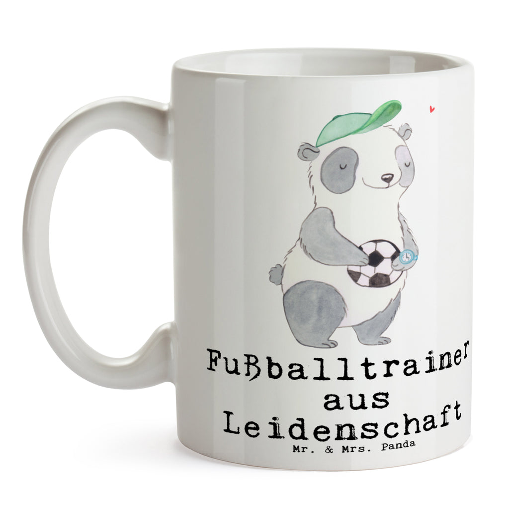 Tasse Fußballtrainer aus Leidenschaft Tasse, Kaffeetasse, Teetasse, Becher, Kaffeebecher, Teebecher, Keramiktasse, Porzellantasse, Büro Tasse, Geschenk Tasse, Tasse Sprüche, Tasse Motive, Kaffeetassen, Tasse bedrucken, Designer Tasse, Cappuccino Tassen, Schöne Teetassen, Beruf, Ausbildung, Jubiläum, Abschied, Rente, Kollege, Kollegin, Geschenk, Schenken, Arbeitskollege, Mitarbeiter, Firma, Danke, Dankeschön, Fußballtrainer, Fußballspiel, Glücksbringer, Verein Fußball