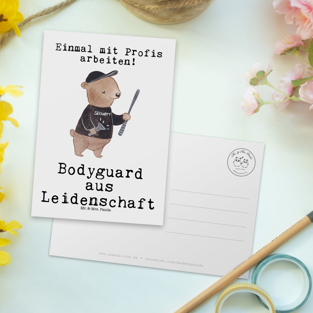 Postkarte Bodyguard aus Leidenschaft Postkarte, Karte, Geschenkkarte, Grußkarte, Einladung, Ansichtskarte, Geburtstagskarte, Einladungskarte, Dankeskarte, Ansichtskarten, Einladung Geburtstag, Einladungskarten Geburtstag, Beruf, Ausbildung, Jubiläum, Abschied, Rente, Kollege, Kollegin, Geschenk, Schenken, Arbeitskollege, Mitarbeiter, Firma, Danke, Dankeschön, Bodyguard, Personenschützer