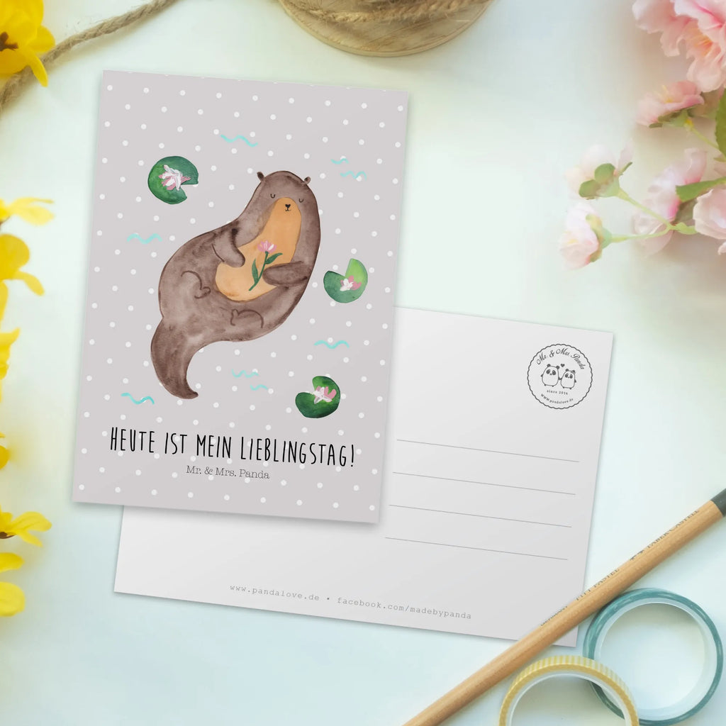 Postkarte Otter Seerose Postkarte, Karte, Geschenkkarte, Grußkarte, Einladung, Ansichtskarte, Geburtstagskarte, Einladungskarte, Dankeskarte, Ansichtskarten, Einladung Geburtstag, Einladungskarten Geburtstag, Otter, Fischotter, Seeotter, Otter Seeotter See Otter